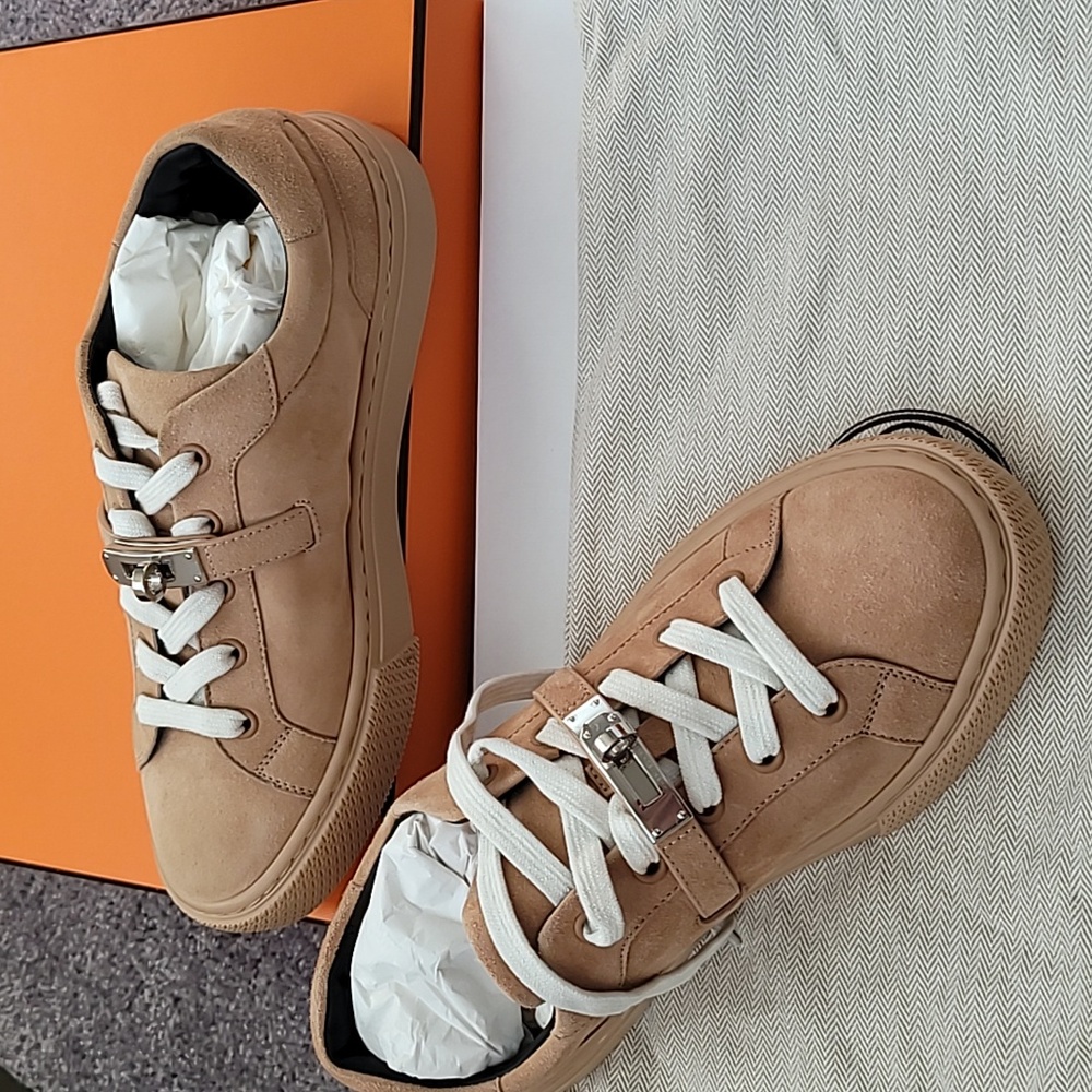 Hermes Sneakers - Picture 2 of 4